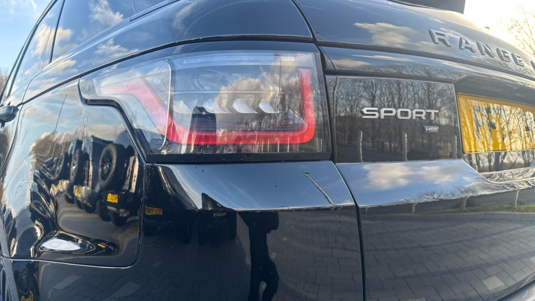 Land Rover Range Rover Sport 3.0 D300 HSE Silver 5dr Auto Diesel Estate